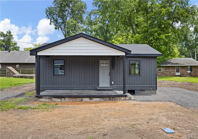 Homes for sale in Dardanelle, AR | 319 Perry St, Dardanelle, AR 72834 | MLS# 1354017