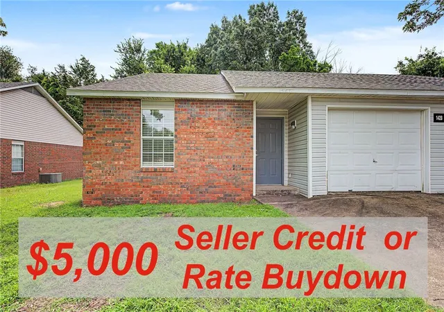 Townhouse for sale at 1428 N Boxley Ave, Fayetteville, AR 72704 | MLS# 1353668