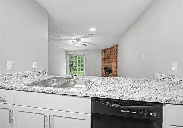 5th image of 1428 N Boxley Ave, Fayetteville, AR 72704 | MLS# 1353668