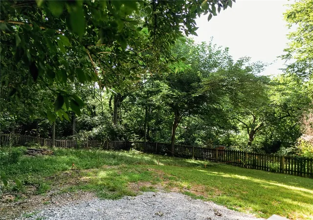 3rd image of 214 Church Ave, Fayetteville, AR 72701 | MLS# 1353804