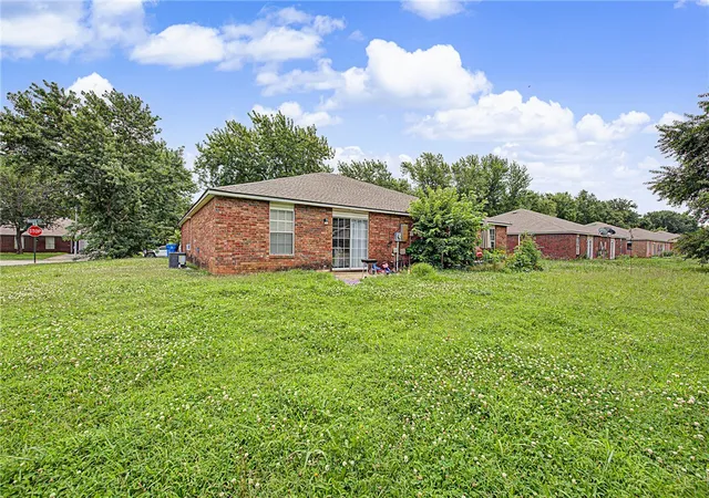 9th image of 1599 N Boxley Ave, Fayetteville, AR 72704 | MLS# 1352922