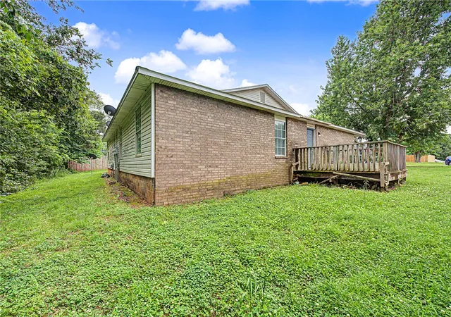 15th image of 1672 N Boxley Ave, Fayetteville, AR 72704 | MLS# 1354051