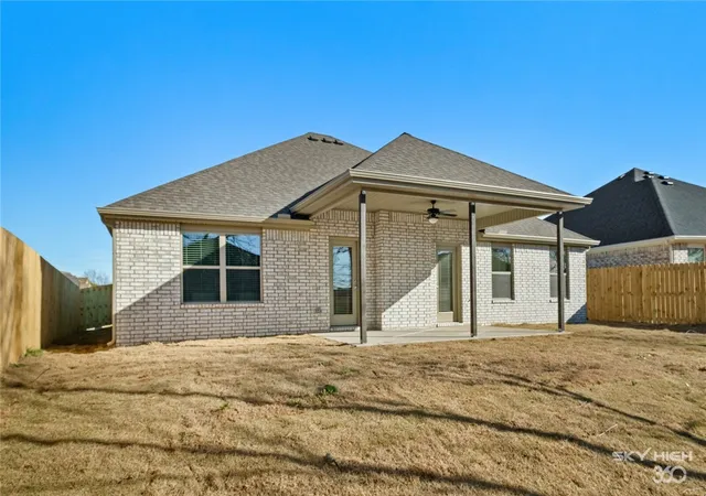 26th image of 818 Copper, Lowell, AR 72745 | MLS# 1354061