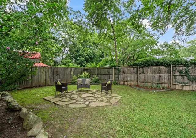 4th image of 505 3Rd Ave, Gravette, AR 72736 | MLS# 1353620