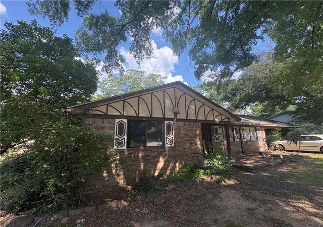 1st image of 309 S Inglewood Ave, Russellville, AR 72801 | MLS# 1354067