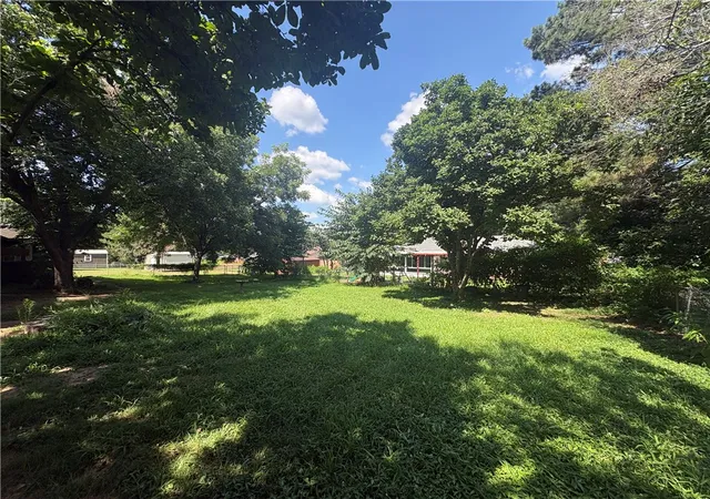 Photo 3 of Single family home for sale at 309 S Inglewood Ave, Russellville, AR 72801 | MLS# 1354067 | Listing updated on 2026-07-22