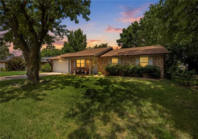1st image of 3502 Cannon Ave, Springdale, AR 72762 | MLS# 1354071