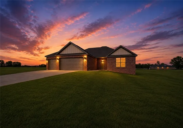 1st image of 2550 Peterson Rd, Gentry, AR 72734 | MLS# 1354073