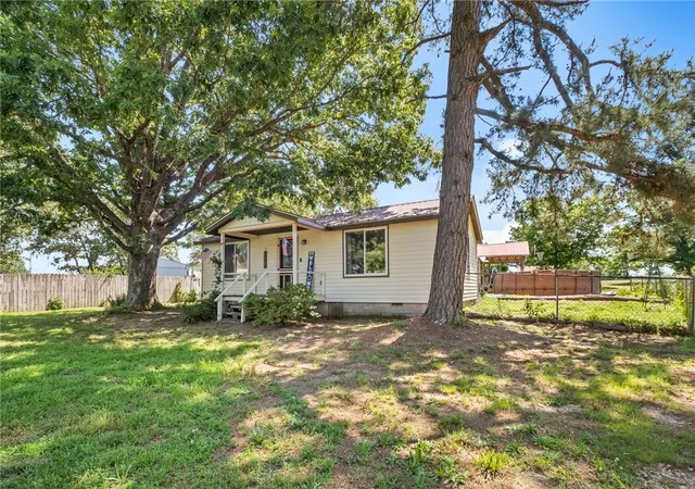 Homes for sale in Kansas, OK | 710 10 Hwy, Kansas, OK 74347 | MLS# 1353269