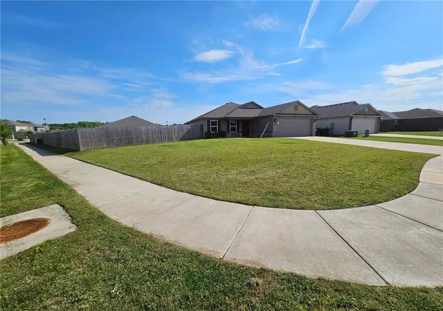 1st image of 1061 E Bunting, Fayetteville, AR 72701 | MLS# 1354040