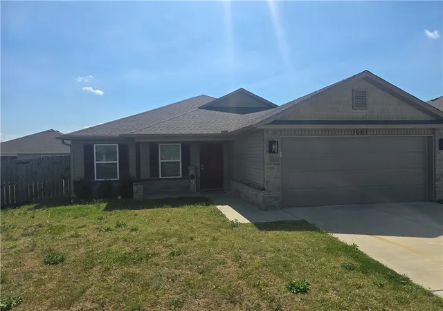 2nd image of 1061 E Bunting, Fayetteville, AR 72701 | MLS# 1354040