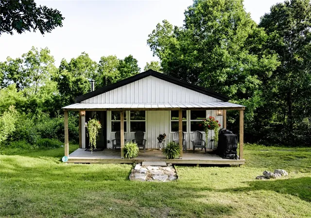 1st image of 2820 County Road 207, Eureka Springs, AR 72632 | MLS# 1354072