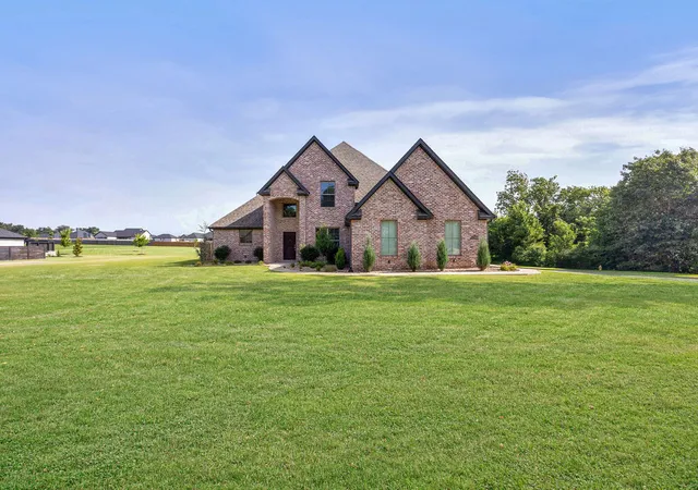 Homes for sale in Siloam Springs, AR | 14209 Cayenne Cir, Siloam Springs, AR 72761 | MLS# 1353682