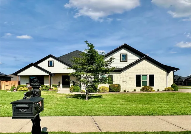 1st image of 690 Malbec Rd, Tontitown, AR 72762 | MLS# 1354147