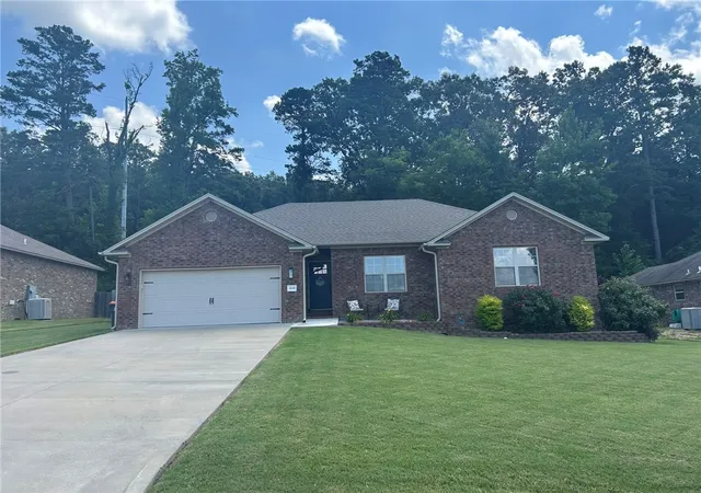 Homes for sale in Russellville, AR | 4120 N Hartford Ave, Russellville, AR 72802 | MLS# 1354035