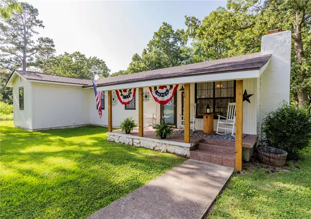 Homes for sale in Rogers, AR | 11718 S Landers Rd, Rogers, AR 72756 | MLS# 1354014