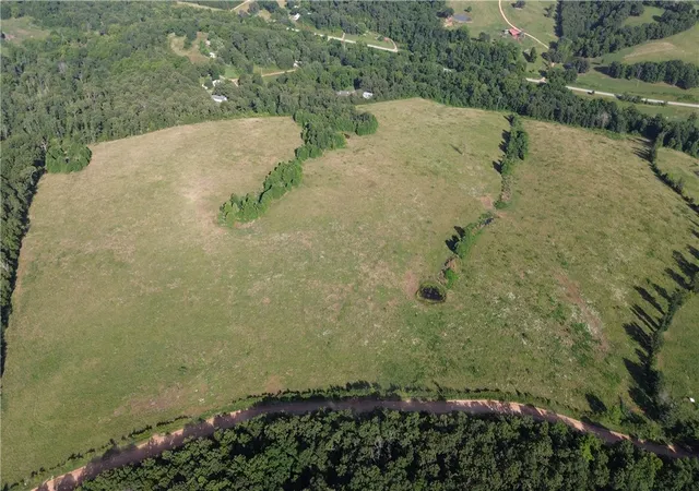 3rd image of Madison 7795, Huntsville, AR 72740 | MLS# 1354174