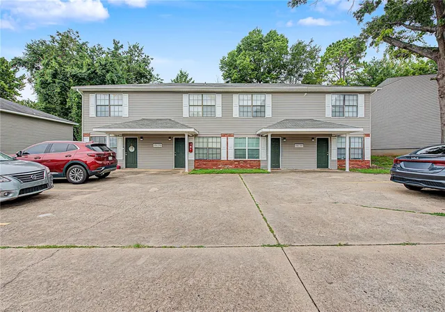1st image of 2731, 2733, 2735, & 2737 N Valencia Ave, Fayetteville, AR 72703 | MLS# 1353909