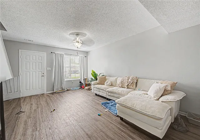 4th image of 2731, 2733, 2735, & 2737 N Valencia Ave, Fayetteville, AR 72703 | MLS# 1353909