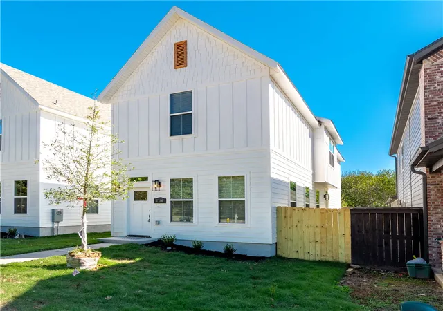 Photo 1 of Single family home for sale at 1316 S College Ave, Fayetteville, AR 72701 | MLS# 1354208 | Listing updated on 2026-10-07