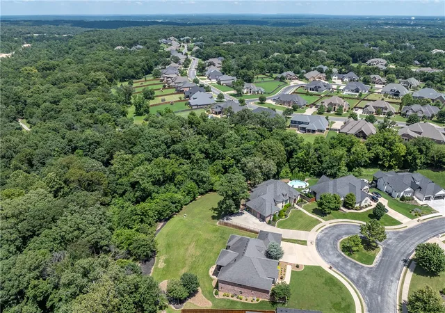 60th image of 3140 Laurel Cir, Centerton, AR 72719 | MLS# 1351360