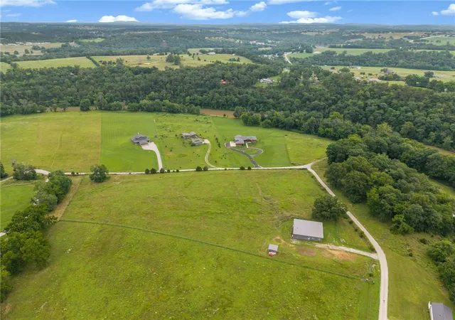 Homes for sale in Eureka Springs, AR | 125 River Run Rd, Eureka Springs, AR 72632 | MLS# 1354032