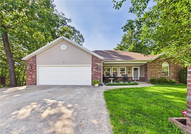 1st image of 8 Benwick Ln, Bella Vista, AR 72714 | MLS# 1354062