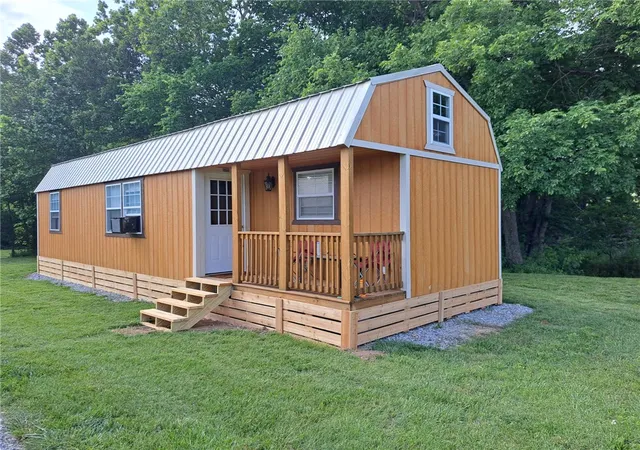 1st image of 17009 Ross Rd, Sulphur Springs, AR 72768 | MLS# 1354125