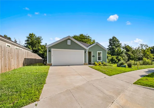 3rd image of 5788 W Greens Chapel Rd, Fayetteville, AR 72704 | MLS# 1353938