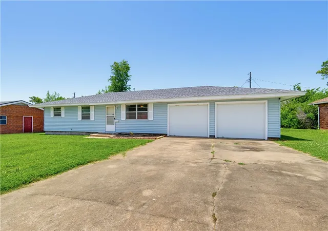 Homes for sale in Rogers, AR | 920 N 11th St, Rogers, AR 72756 | MLS# 1354143
