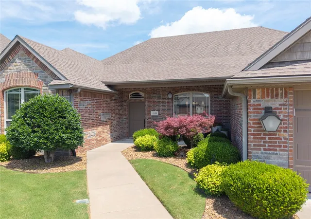 Photo 3 of Single family home for sale at 6105 W Bainbridge Dr, Rogers, AR 72758 | MLS# 1353958 | Listing updated on 2026-07-04