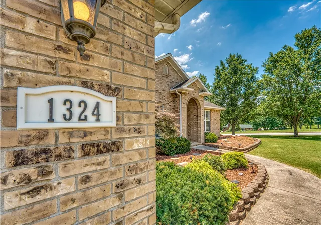 38th image of 1324 W Holt Ave, Harrison, AR 72601 | MLS# 1353878