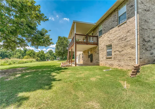 3rd image of 1324 W Holt Ave, Harrison, AR 72601 | MLS# 1353878