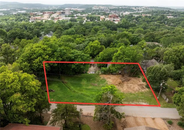 1st image of 216 N Fletcher Ave, Fayetteville, AR 72701 | MLS# 1352533