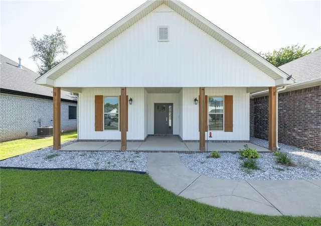 2nd image of 85 N Isabella Pl, Farmington, AR 72730 | MLS# 1354335