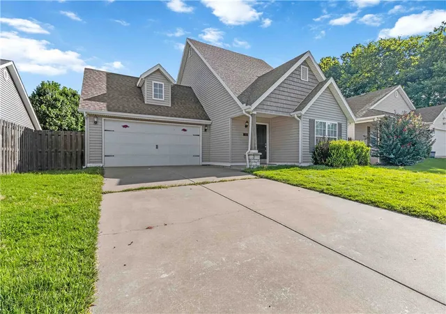 2nd image of 4428 W Serviceberry Dr, Fayetteville, AR 72704 | MLS# 1353602