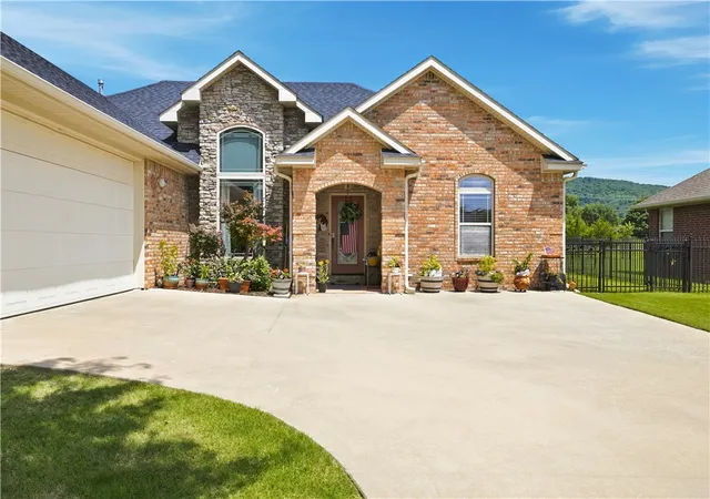 Homes for sale in Farmington, AR | 11186 Payne Stewart Dr, Farmington, AR 72730 | MLS# 1354383