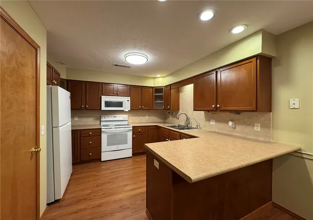 2nd image of 1563 Meadowhill Dr #1563, Mountain Home, AR 72653 | MLS# 1354407