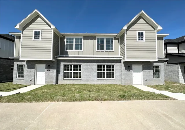 1st image of 959 S Rupple Rd #4, Fayetteville, AR 72704 | MLS# 1354431