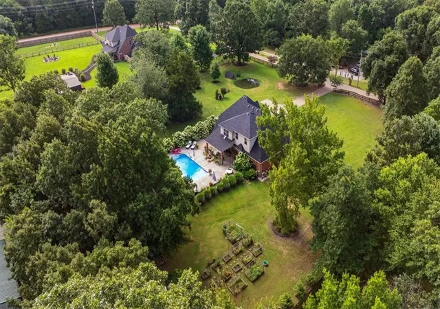 34th image of 14024 Trinity Wy, Gravette, AR 72736 | MLS# 1354123