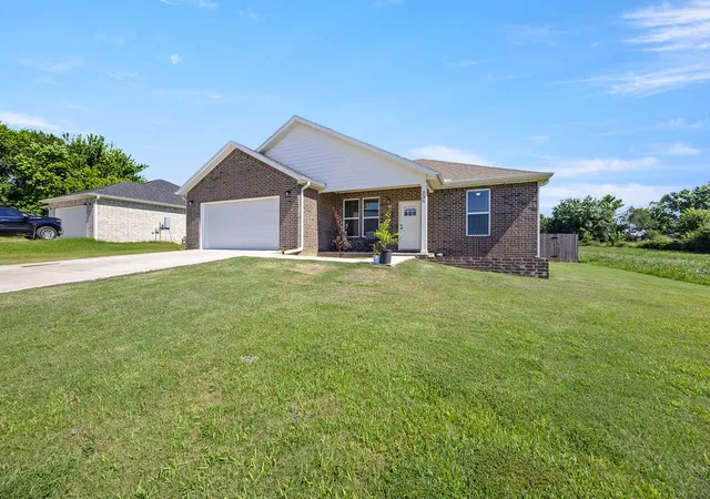 1st image of 239 W Adams St, Lincoln, AR 72744 | MLS# 1354389