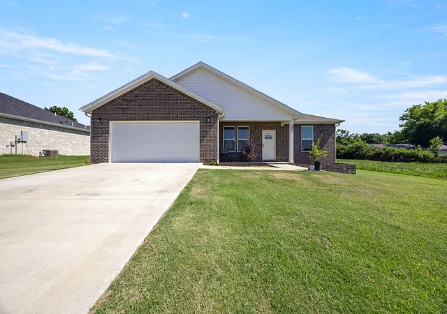 2nd image of 239 W Adams St, Lincoln, AR 72744 | MLS# 1354389