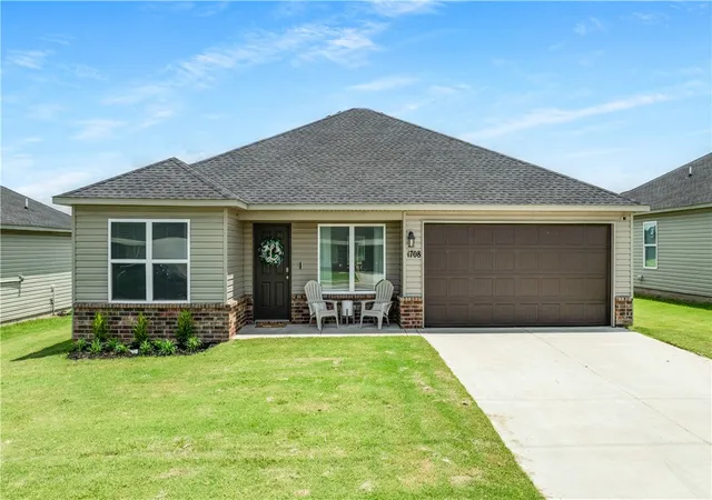 1st image of 1708 Ace Ave, Gentry, AR 72734 | MLS# 1354144