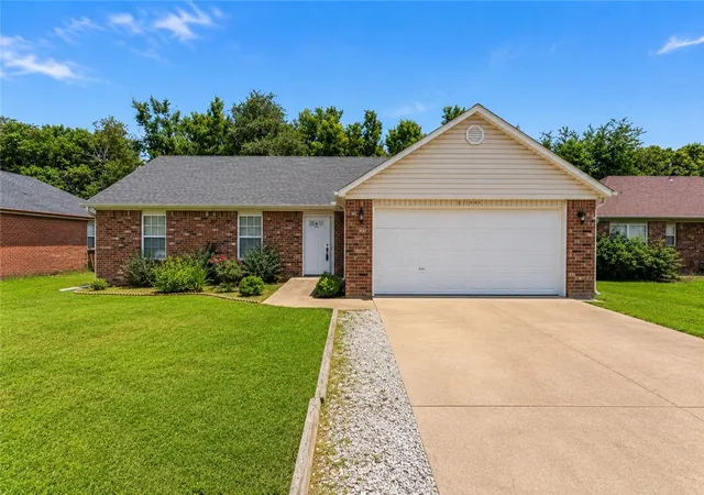 1st image of 20676 Highland Dr, Springdale, AR 72764 | MLS# 1354308