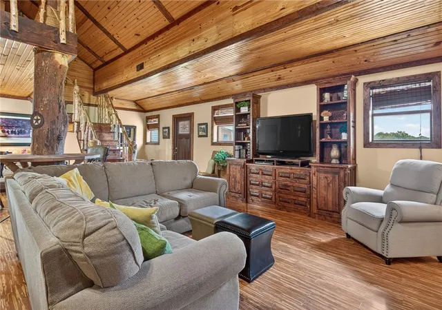 image of 10890 Gates Ln, Pea Ridge, AR 72751 | MLS# 1354556