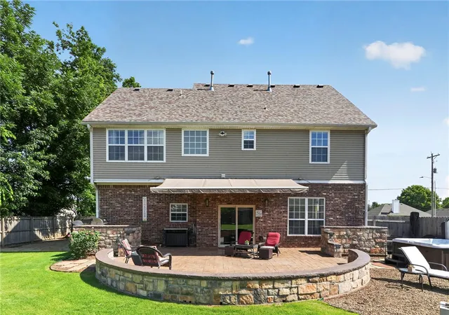 Homes for sale in Bentonville, AR | 1407 Nw 3Rd St, Bentonville, AR 72712 | MLS# 1354177