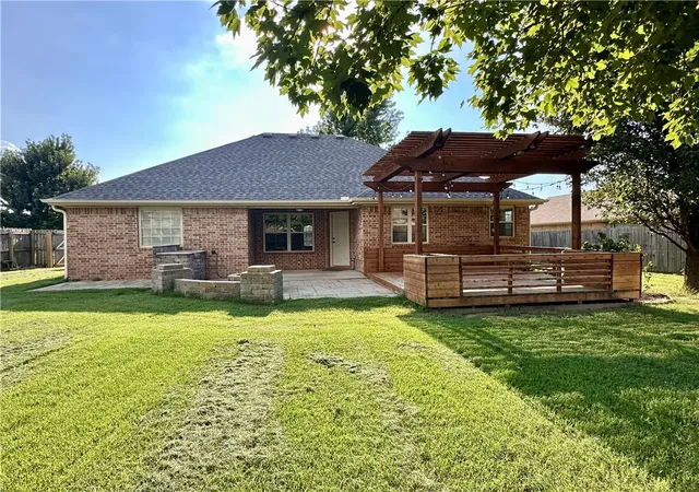 4th image of 392 N Cold Harbor Ave, Fayetteville, AR 72704 | MLS# 1354460