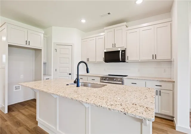 4th image of 1716 Gerald Shay Rd, Gentry, AR 72734 | MLS# 1354670