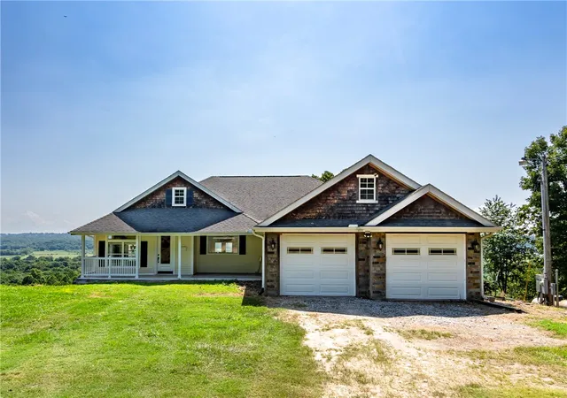1st image of 14129 Oak Ridge Cir, Kansas, OK 74347 | MLS# 1353866