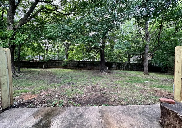 20th image of 2103 N East Oaks Dr, Fayetteville, AR 72703 | MLS# 1354516